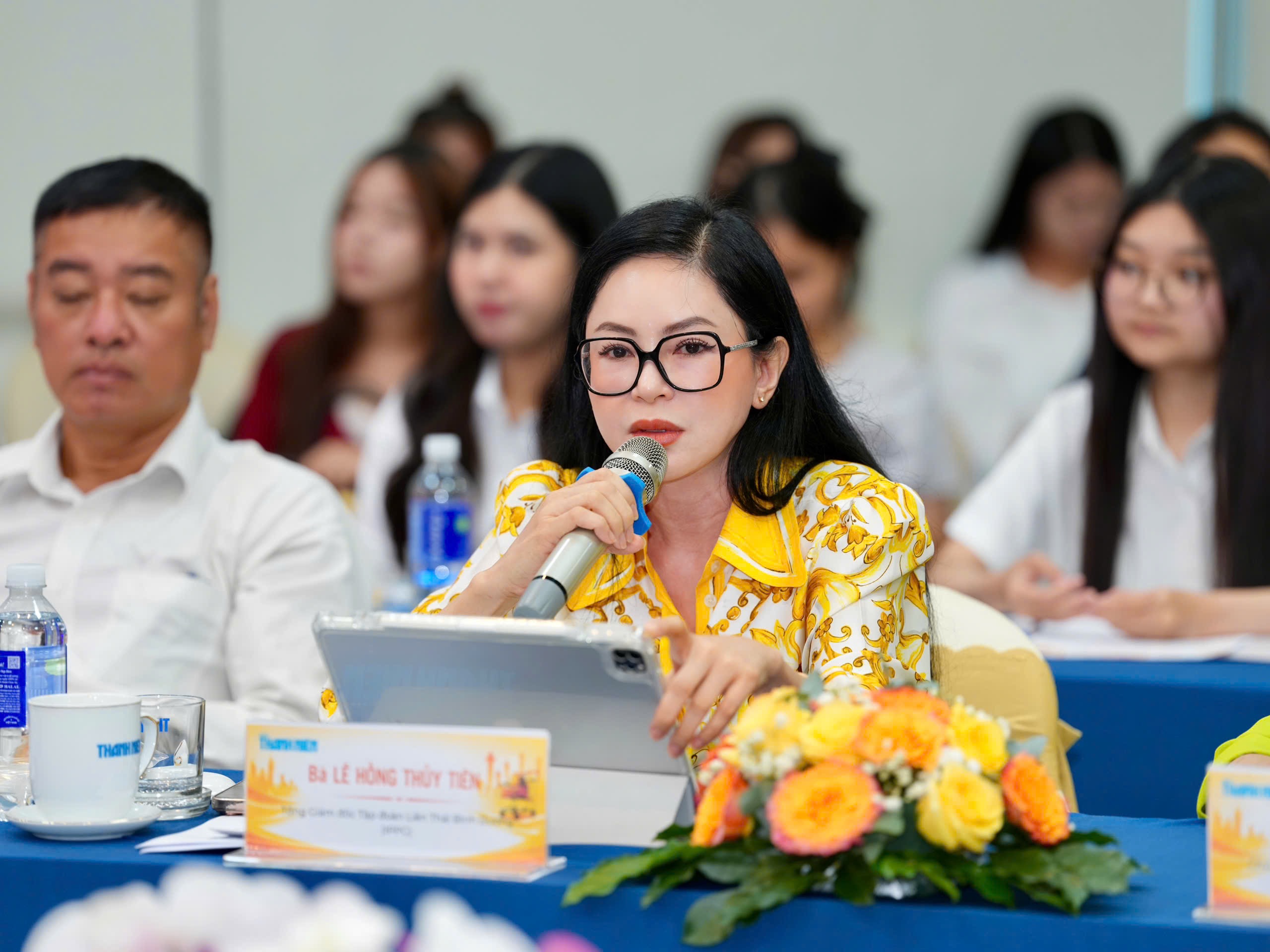 Mô tả hình
