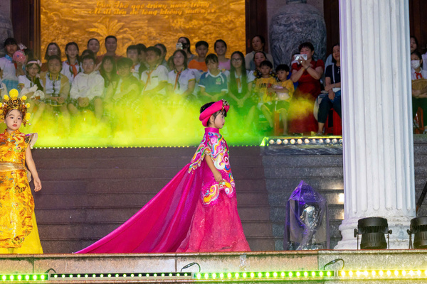 Mô tả hình