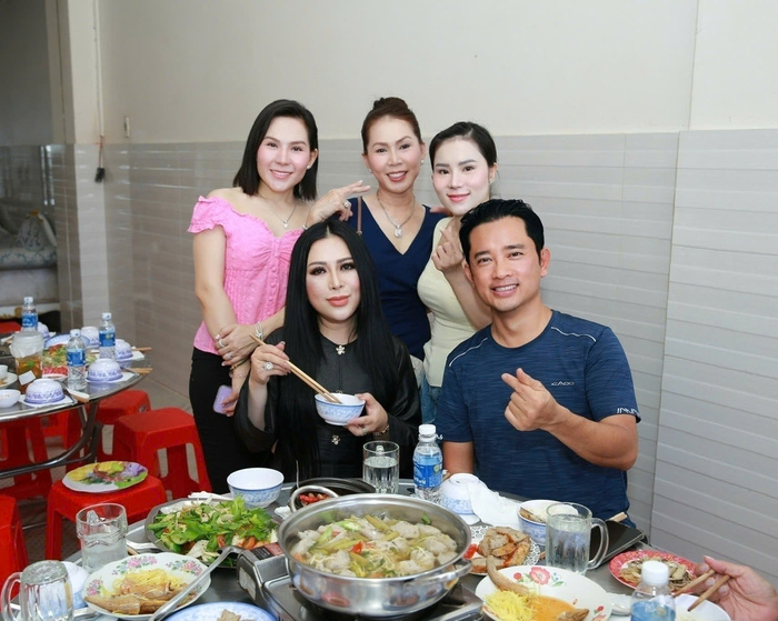 Mô tả hình