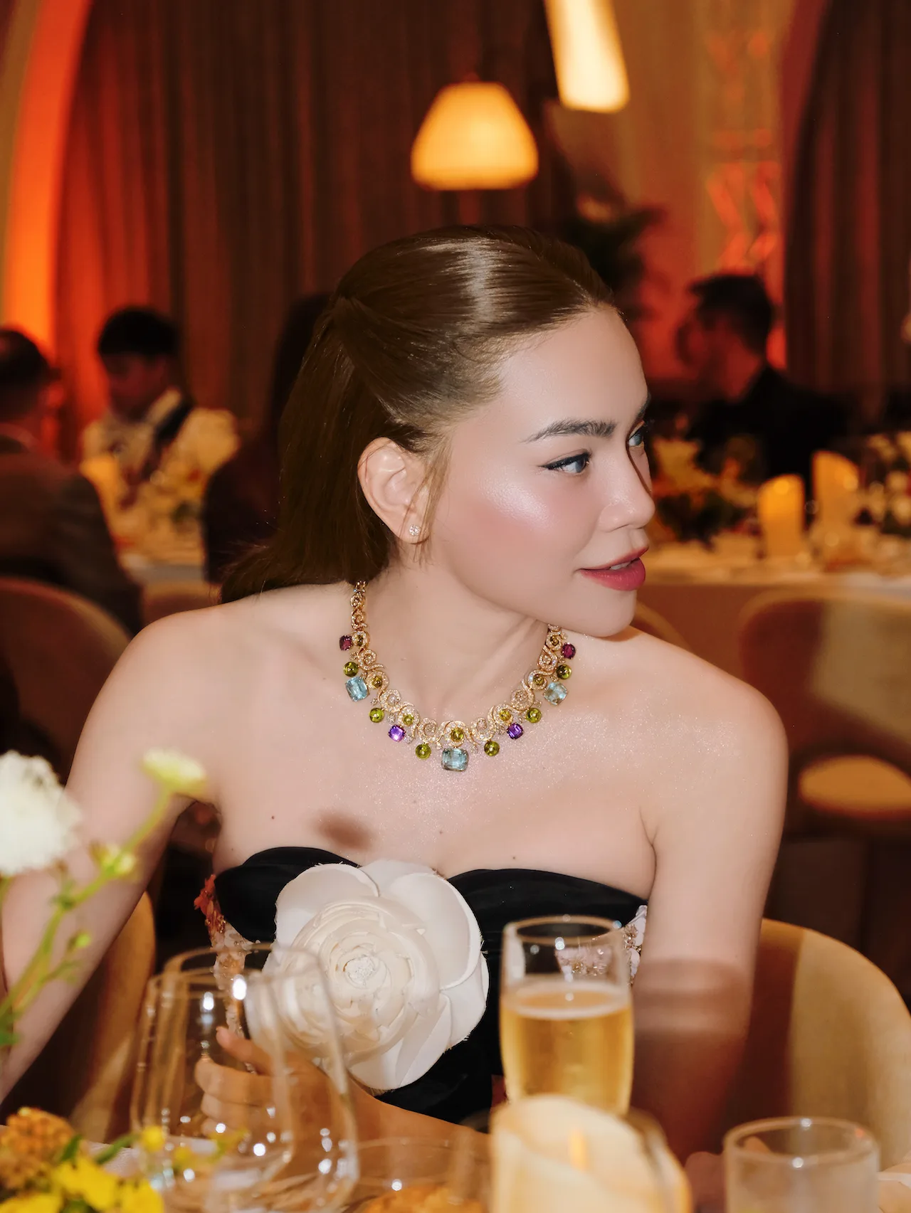 Mô tả hình