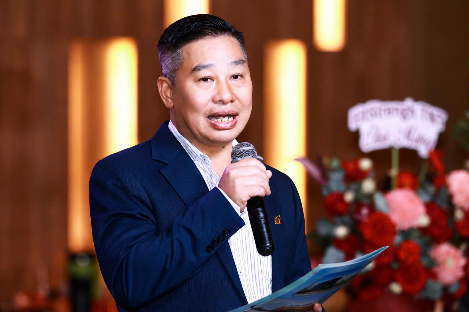 Mô tả hình