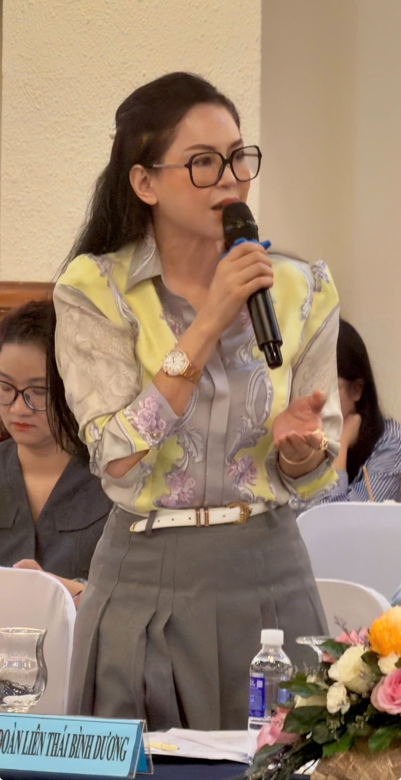 Mô tả hình