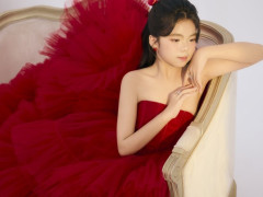 Mẫu Nhí Emily Thanh Như Gây Sốt Với Bộ Ảnh Sinh Nhật