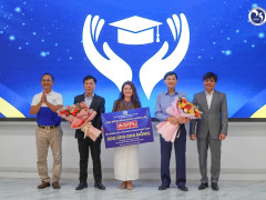 Ông Johnathan Hạnh Nguyễn nâng bước tương lai thế hệ trẻ