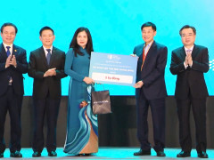 Doanh nhân Johnathan Hạnh Nguyễn được tôn vinh toàn quốc