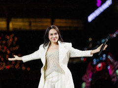 Siêu concert Mỹ Tâm khiến Mỹ Đình bùng nổ