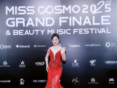 Hoàng Thanh Nga tỏa sáng  Miss Cosmo 2025