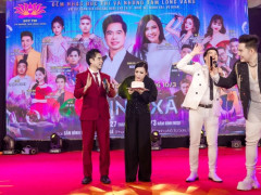 Ngọc Sơn mừng sinh nhật Phương Thanh tại Bắc Ninh 