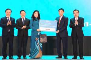 Doanh nhân Johnathan Hạnh Nguyễn được tôn vinh toàn quốc