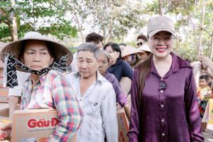 Hoàng Thanh Nga giản dị thiện nguyện