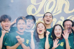 Dàn sao hội tụ khai máy phim Lên Hương