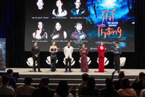 Kiều Minh Tuấn, Diệp Bảo Ngọc sang Hong Kong quảng bá phim 