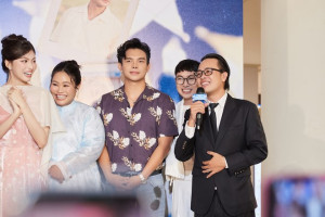 Công chiếu Hẹn em ngày nhật thực gây sốt