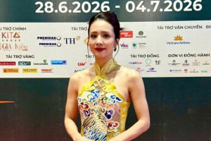 Thúy Hiền gây chú ý tại thảm đỏ DANAFF